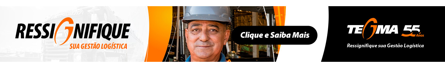 colaborador com capacete de proteção individual